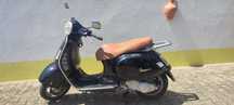 Vespa Grand Turismo 200