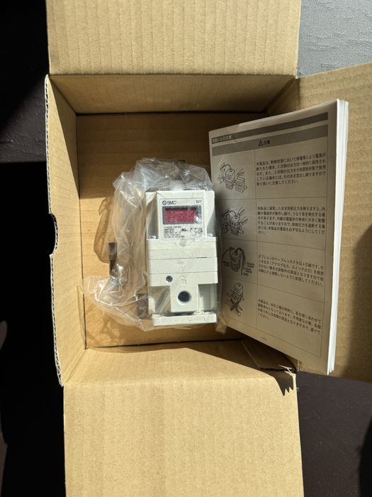 SMC ITV2030-33F3N3 Regulator pneumatyczny