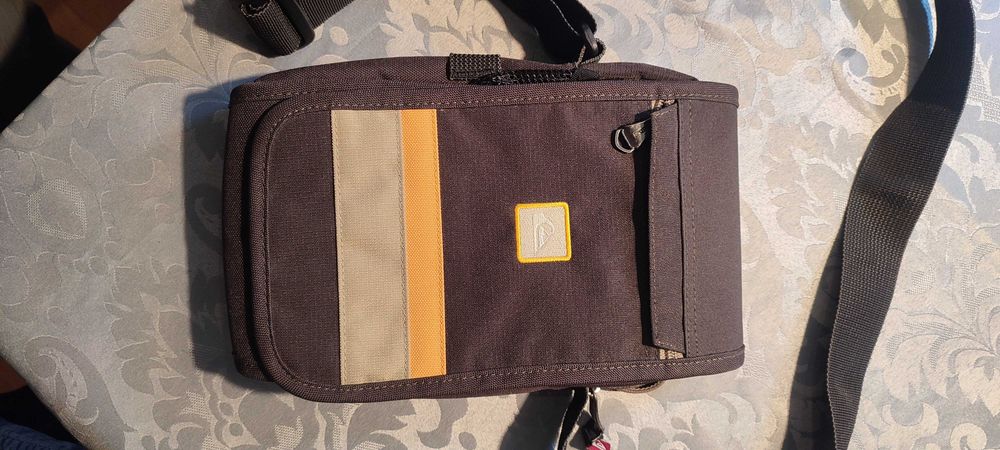 Bolsa homem Quiksilver original. Artigo NOVO.