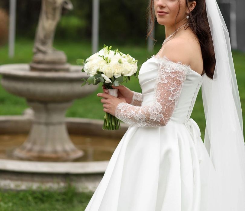 Продаю весільну сукню, щаслива весільна сукня