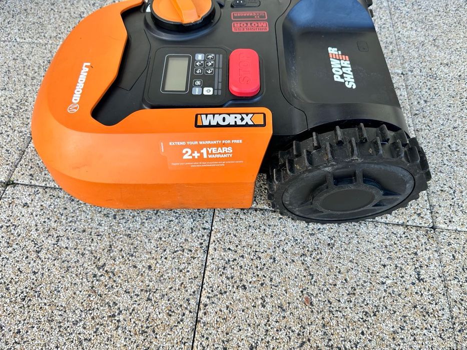 Kosiarka Robot Landroid Worx WR142E M700