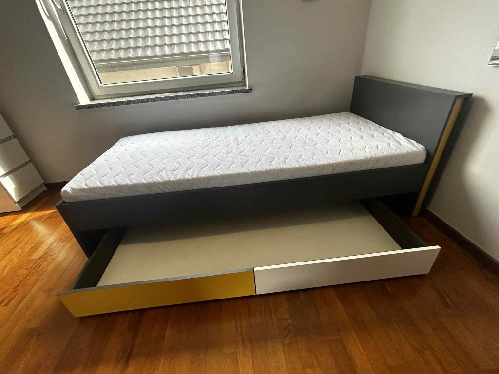 Łóżko do sypialni domu