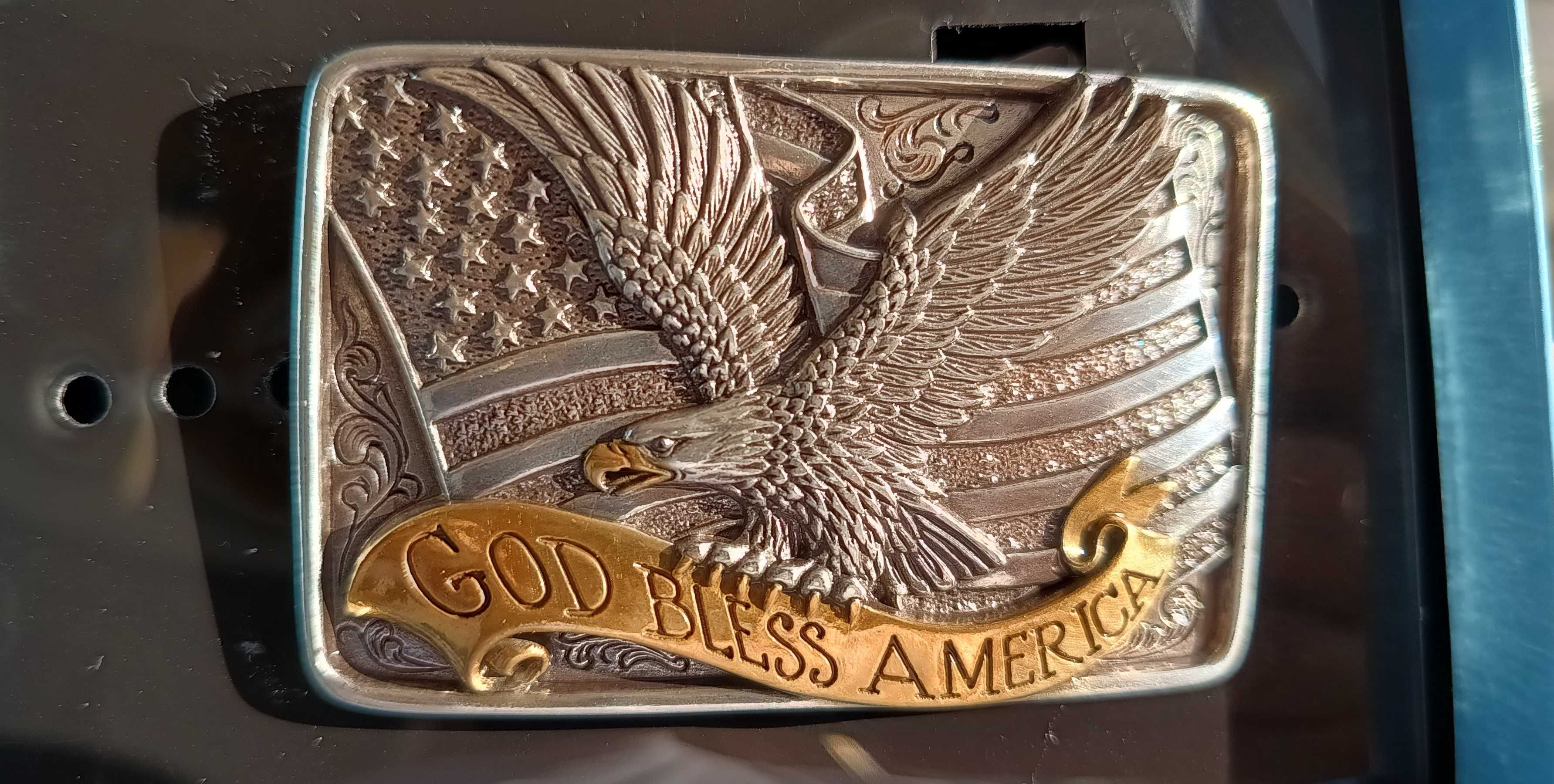 Пряжка бляха на ремень Nocona "God Bless America" нова USA