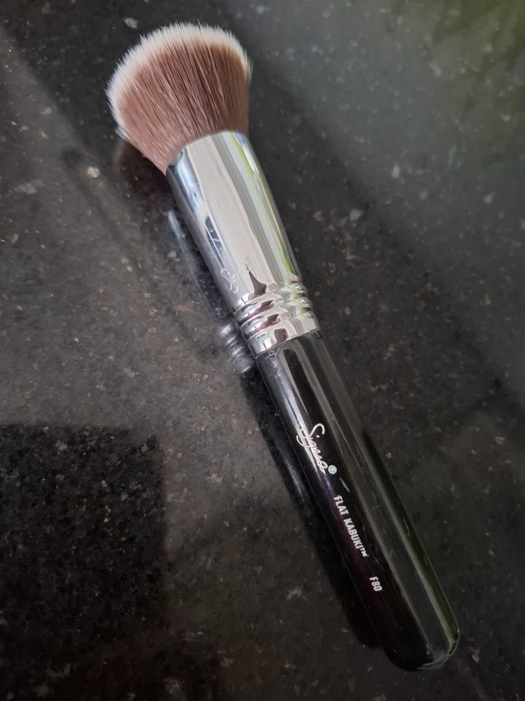 Sigma Beauty pędzel do podkładu Face F80 Flat Kabuki