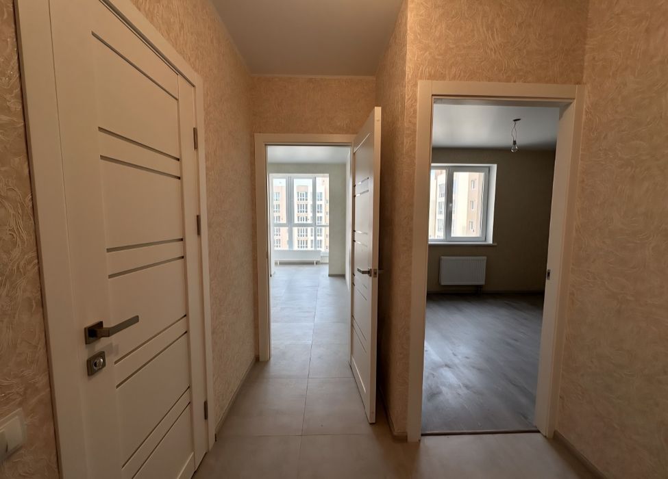 Продаж нової 1 кімнатної квартири 37 м2 з ремонтом, 20 хвилин метро Ак