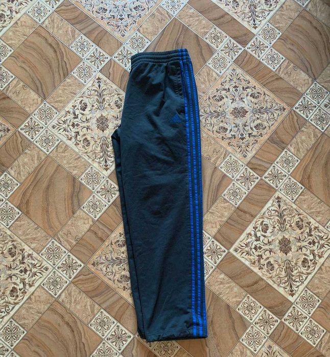 Спортивные мужские штаны Adidas Essentials