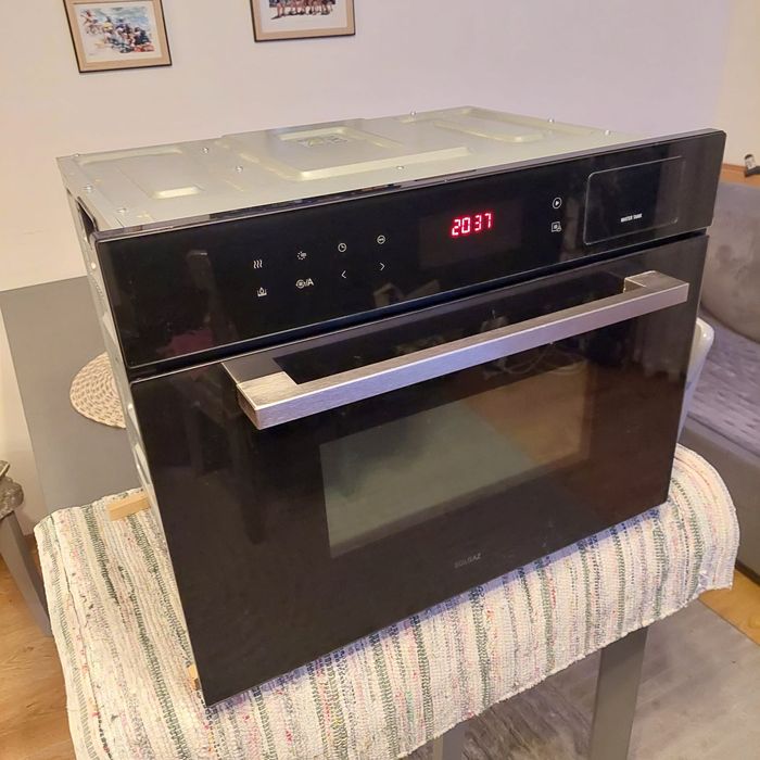 Piekarnik elektryczny do zabudowy, czarny