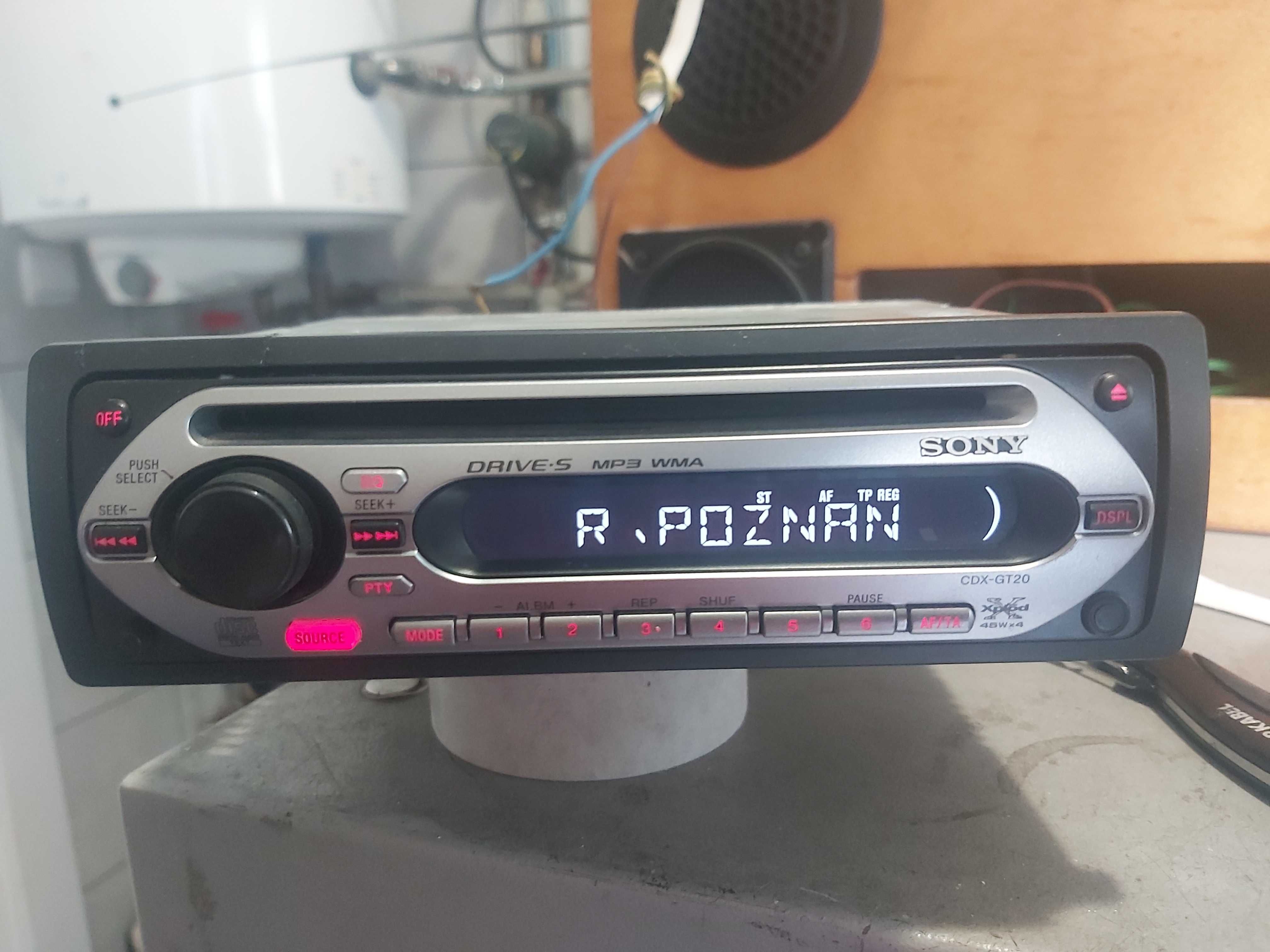 Radio sony CDX-GT20