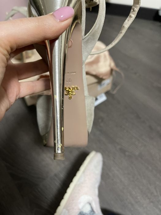 Босоножки prada