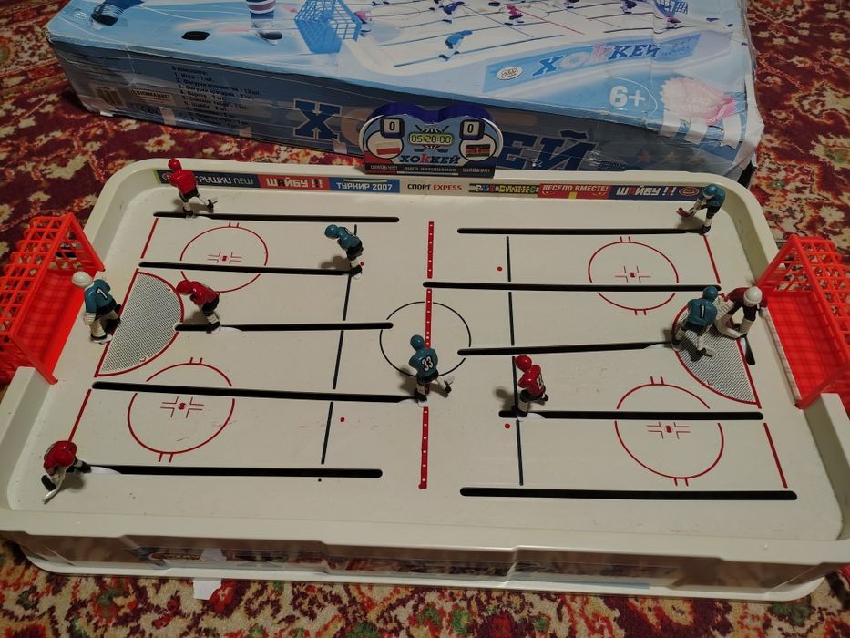 Продам настільну гру хокей