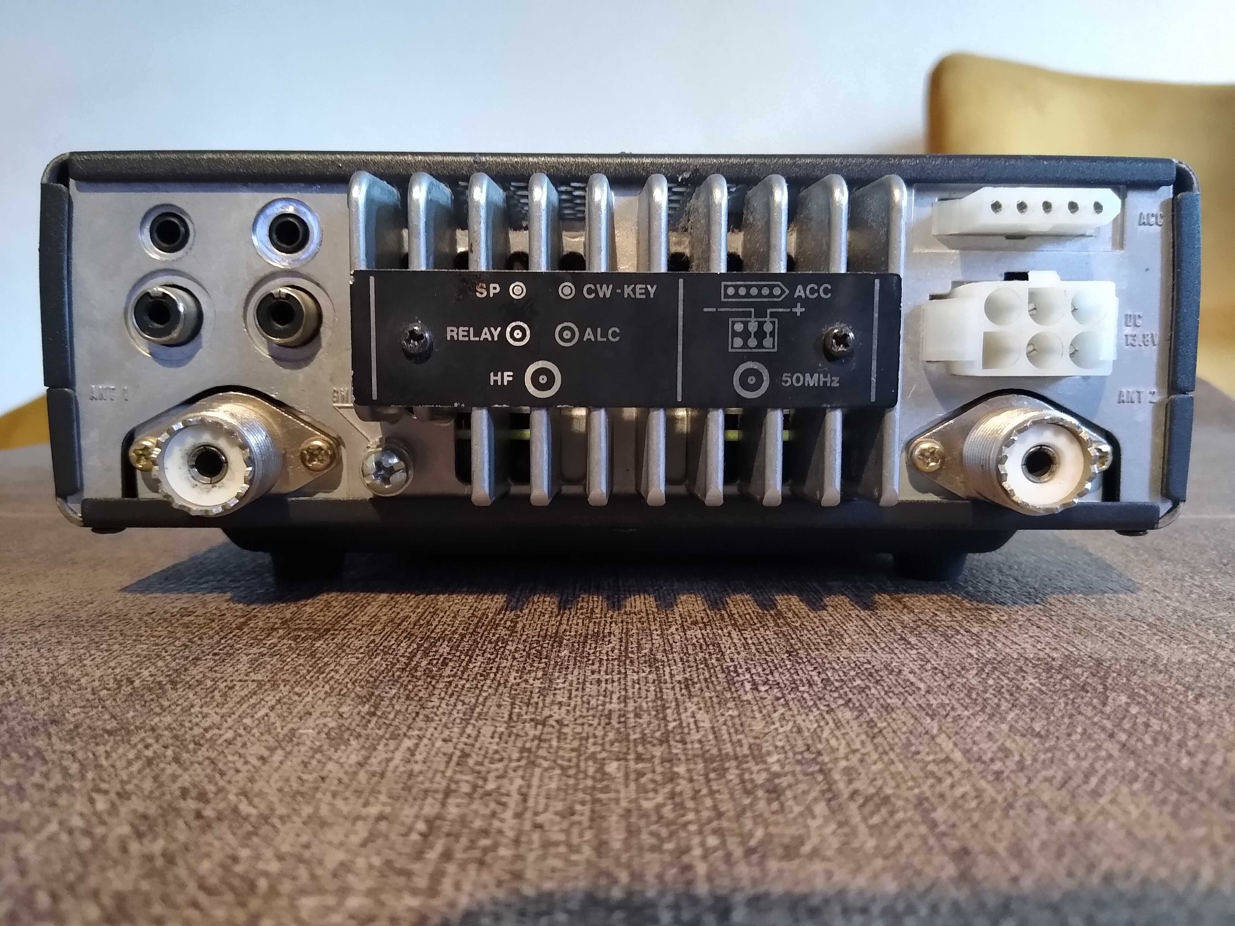 Alinco DX-70TH, transceiver HF+50 MHz , SSB, CW,AM,FM   100 WATT