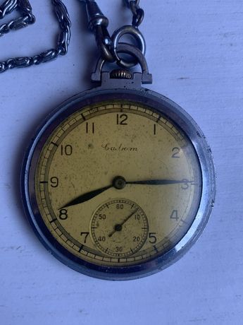 Кишеньковий годинник "Салют" з рідним ланцюжком.