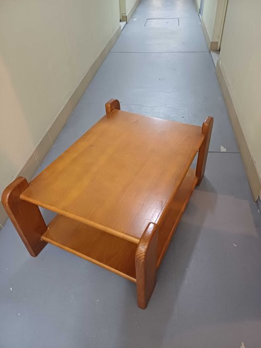 Mesa de apoio para sala de estar - madeira maciça - pinho mel
