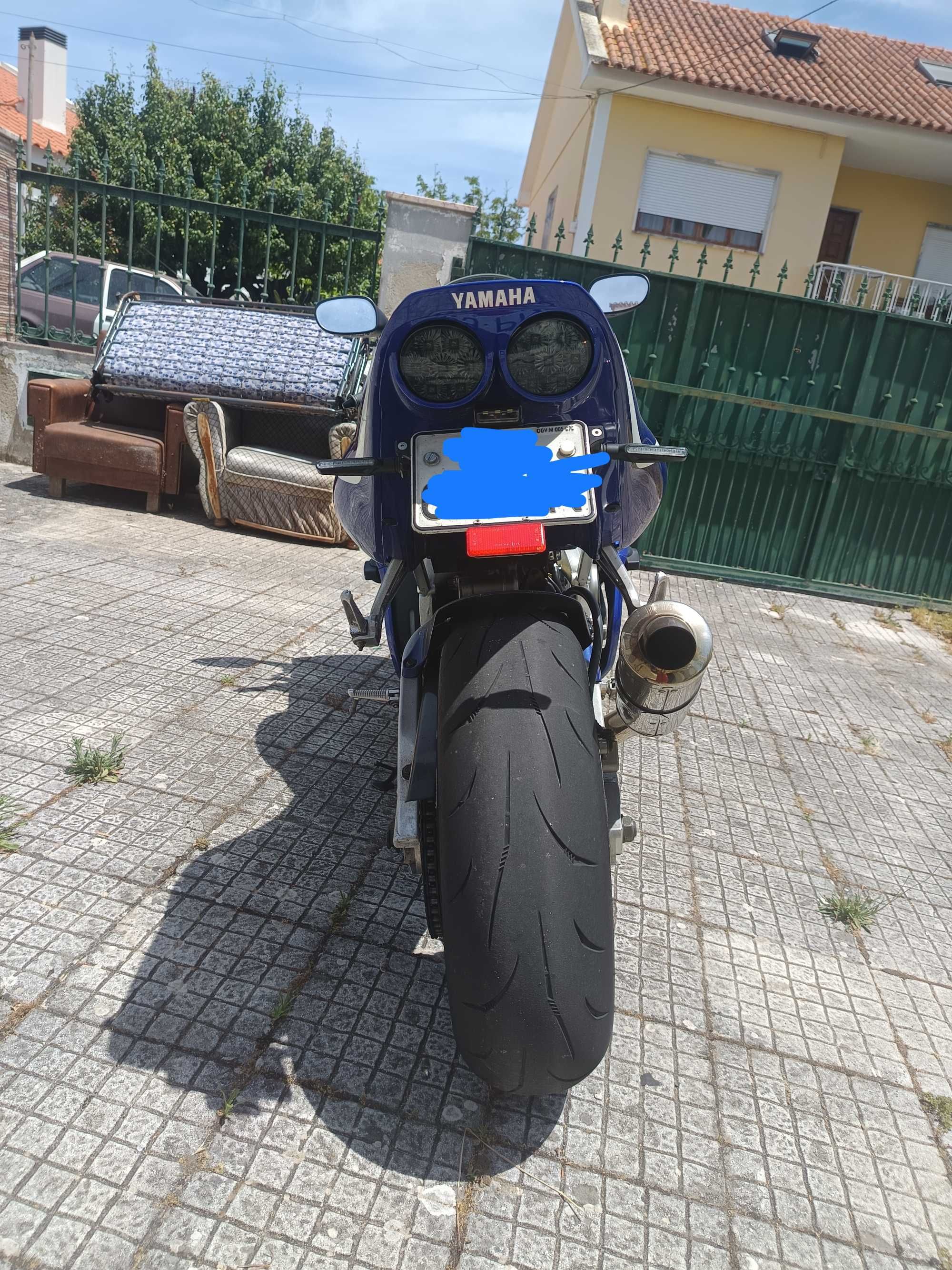 Yamaha R6 ano 2000