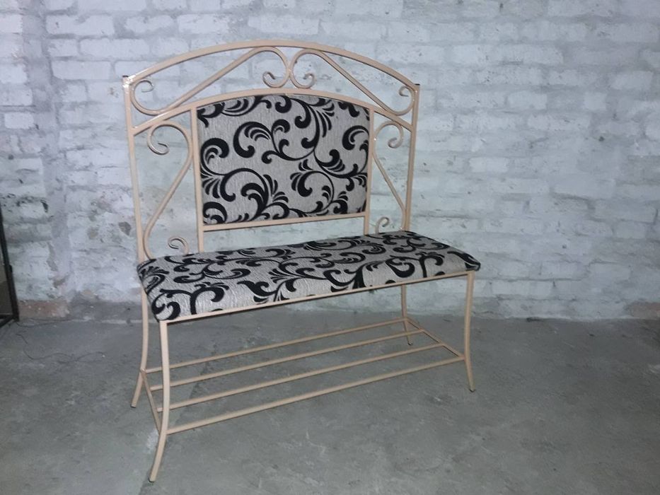 Банкетка кована диванчик