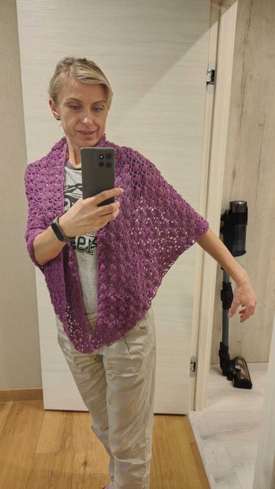 Шаль сплетена гачком