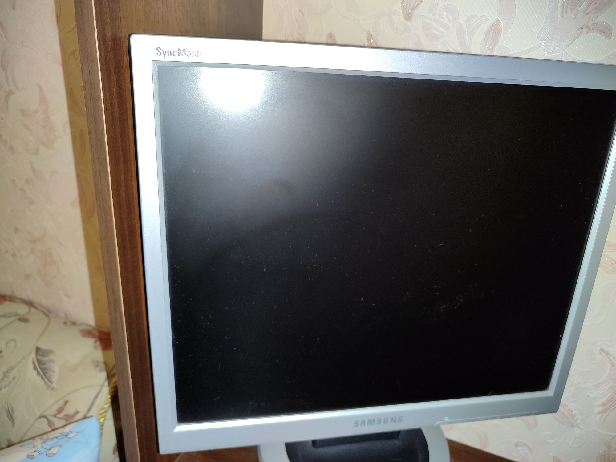 Продам системник, монітор і клаву