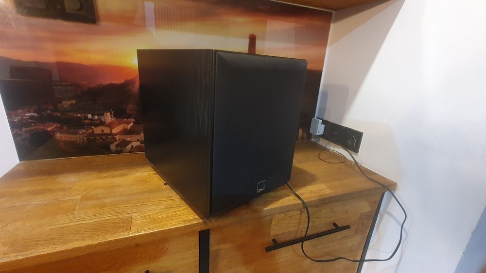 Subwoofer Dali trio av 8