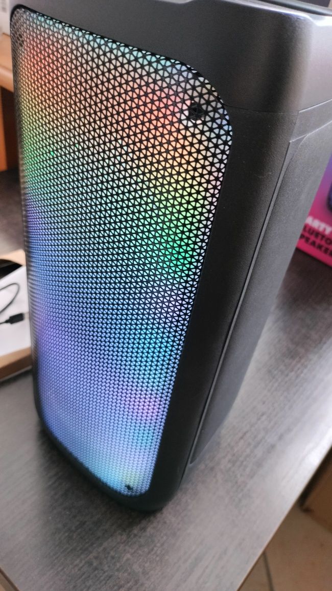 Głośnik  RGB Bluetooth,. Powystawowy