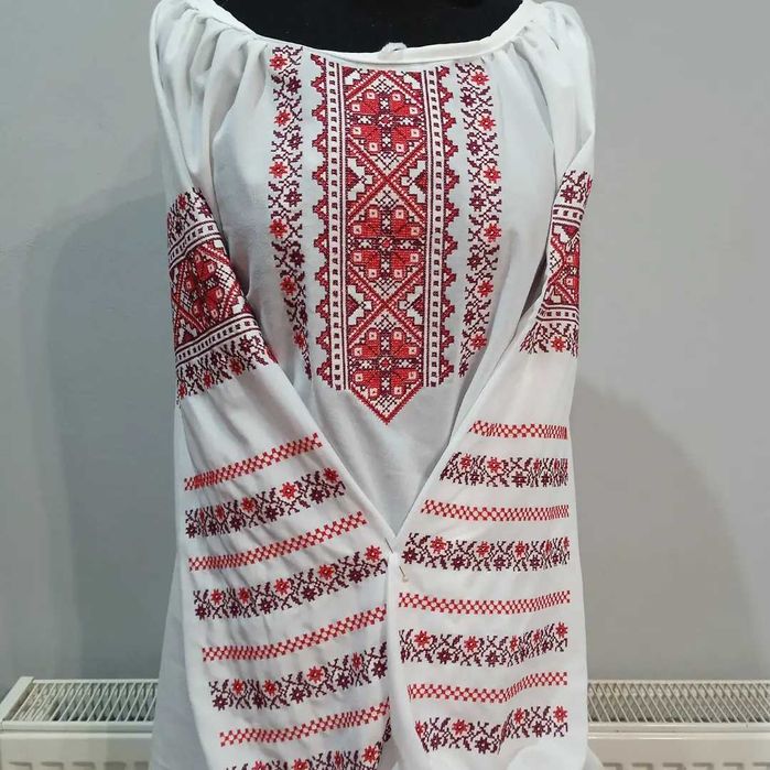 Вишиванки на шифоні