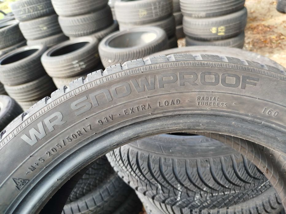Opona używana 205/50R17 Nokian WR Snowproof 1szt.