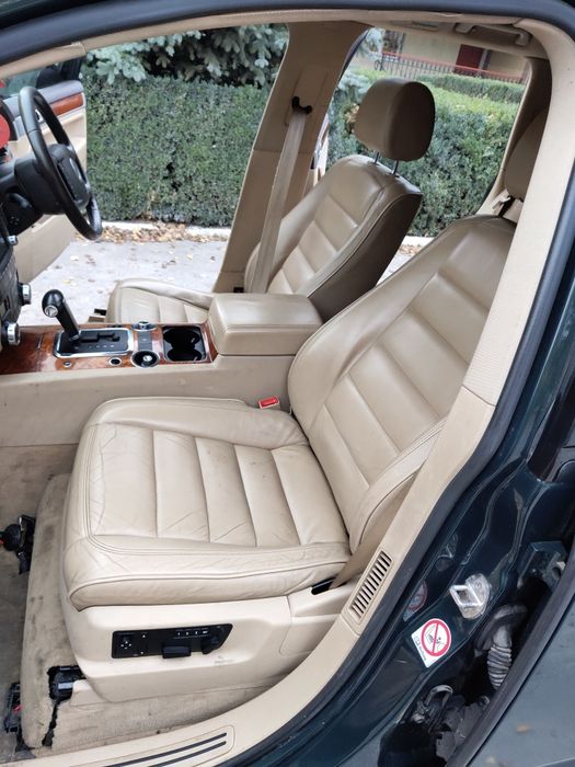 Разборка Touareg 3.0 5.0 Бампер капот двери скло фара фонарь розборка