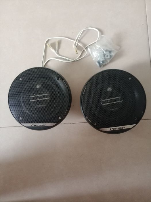 Colunas pioneer carro