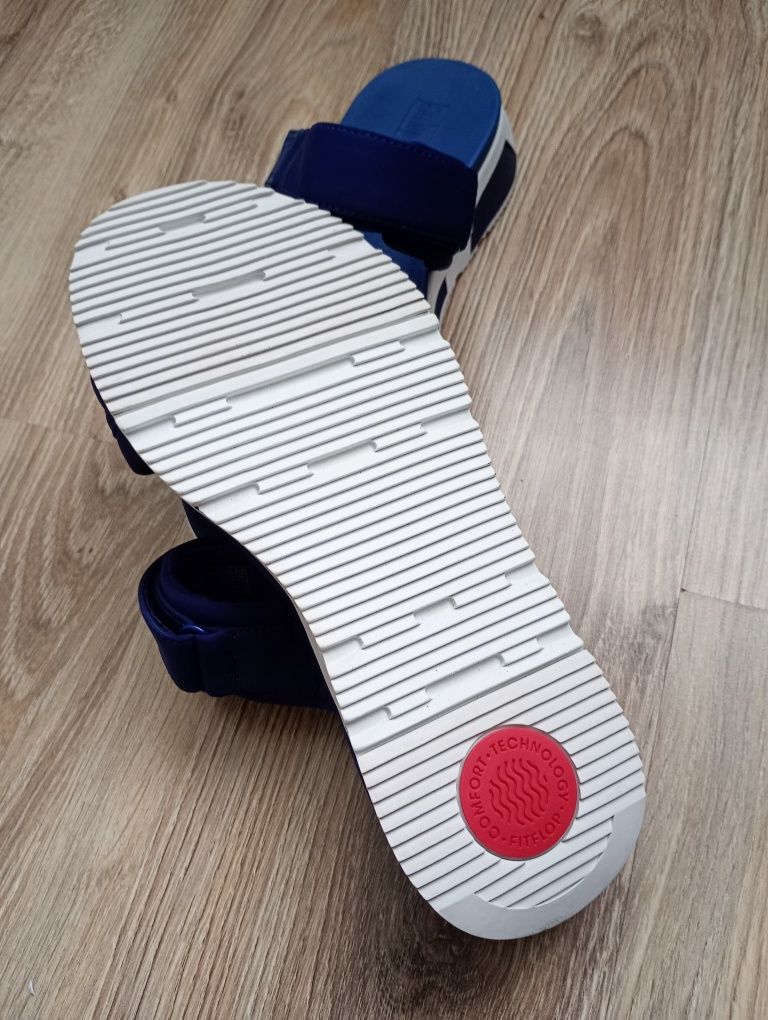 Sandały klapki Fitflop 38