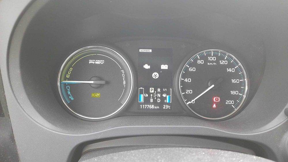 Mitsubishi Outlander P-HEV 2.0 Instyle Navi 4X4, Cx. A., 203 CV
