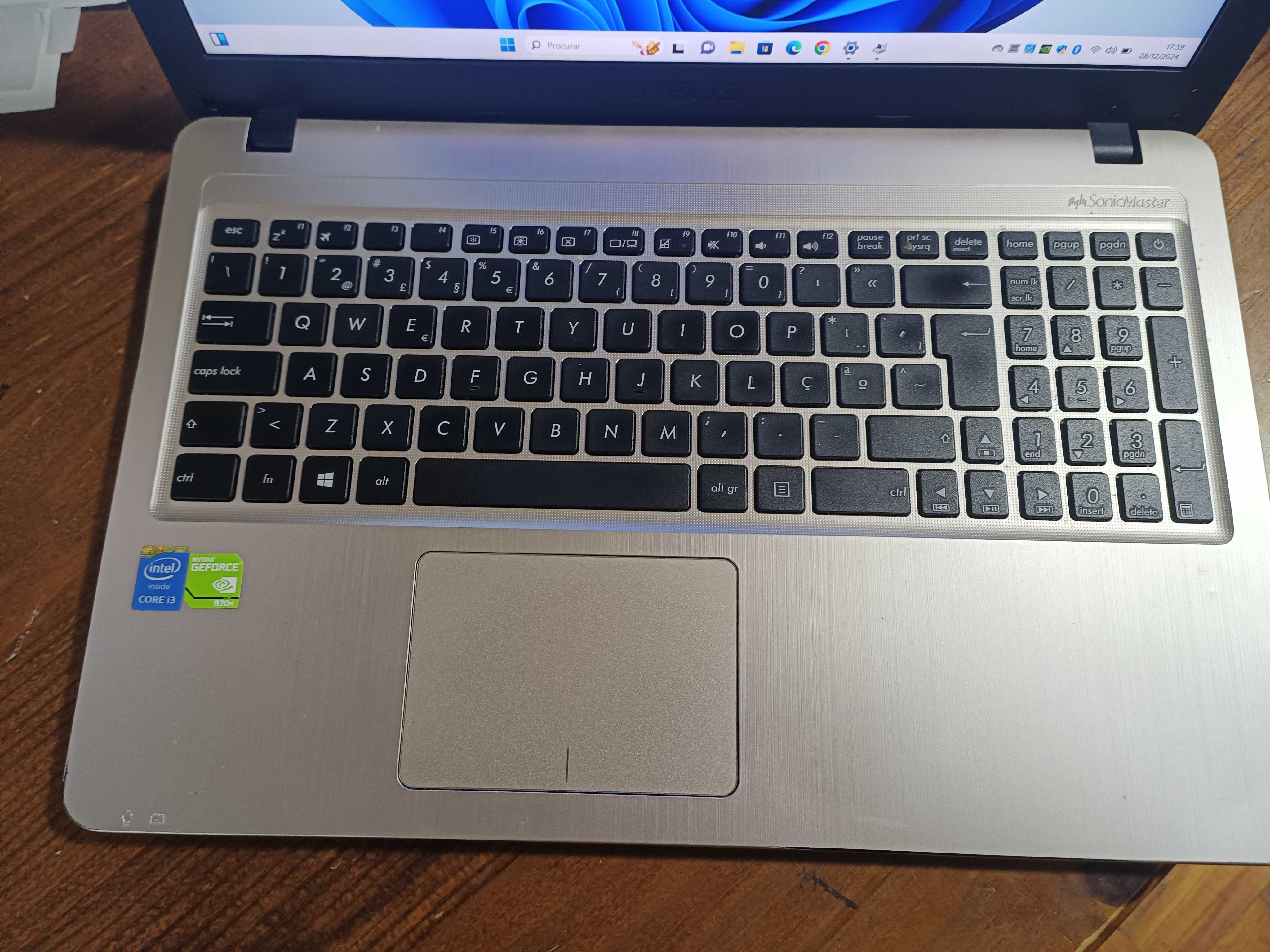 Portátil Asus A540L core I3