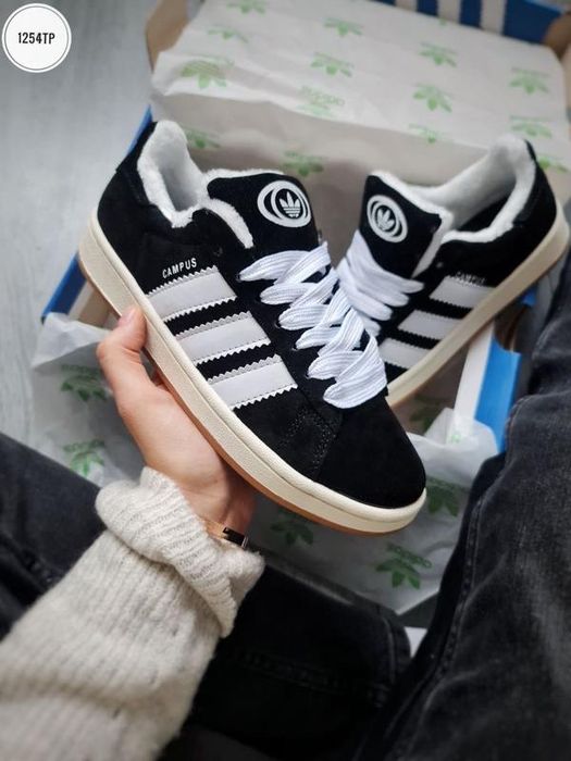Жіночі зимові Adidas Campus XG Black з хутром