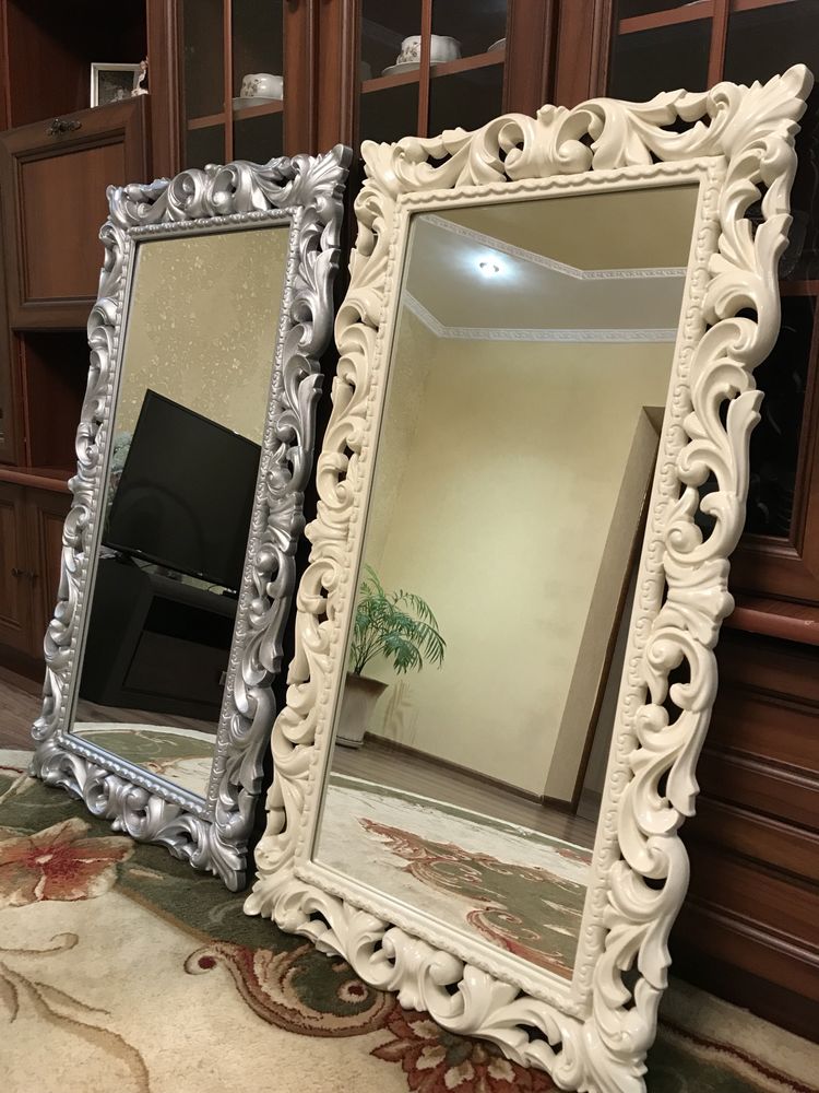 Продам різьблені дзеркала