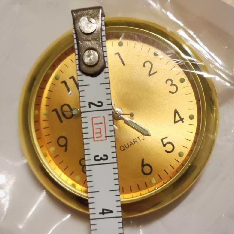 Dekoracyjny Zegarek Samochodowy Kwarcowy - Kolor Złoty QUARTZ + Klips
