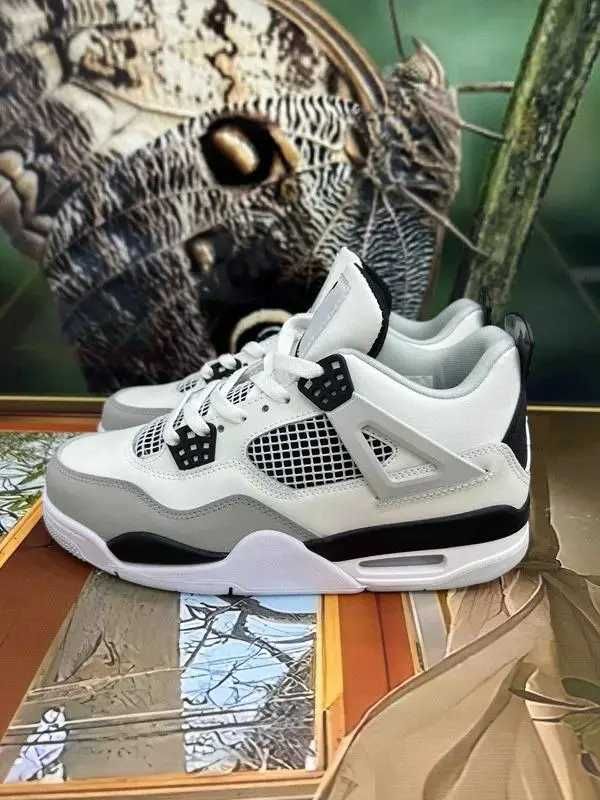 Buty do koszykówki Jordan 4 Retro Military, rozmiar 41