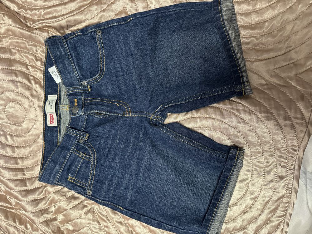 джинсовые шорты Levi's