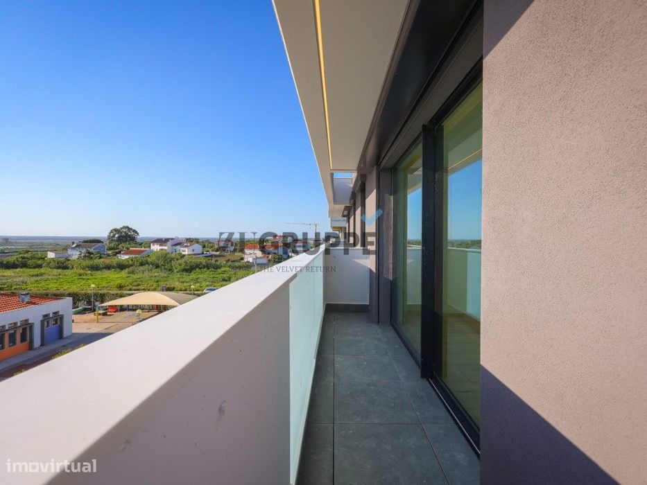 Apartamento T3 Implex com vistas para as salinas terraço e garagem ...