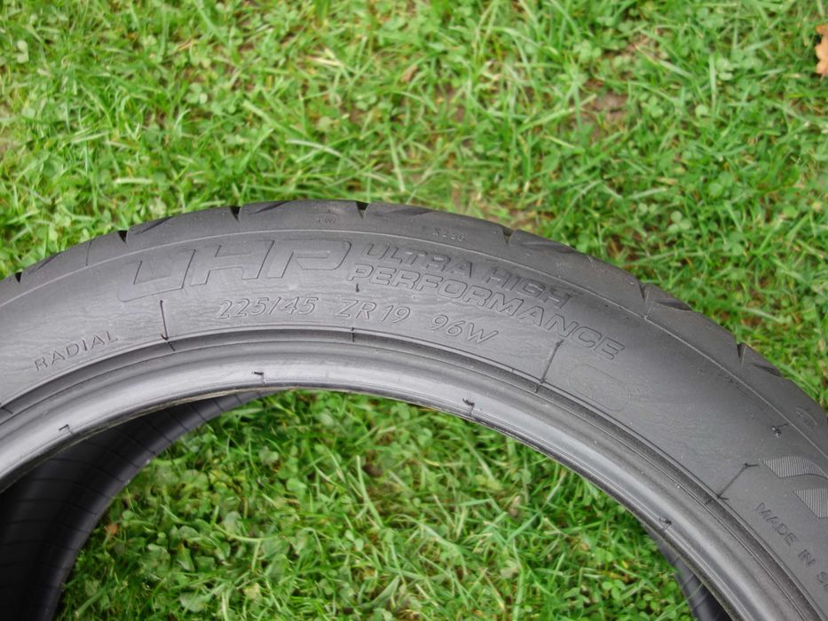 Opona KORMORAN 225/45/19 1 Sztuka 2023 rok Jak NOWA