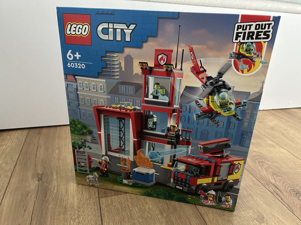 LEGO 60320 City - Remiza strażacka