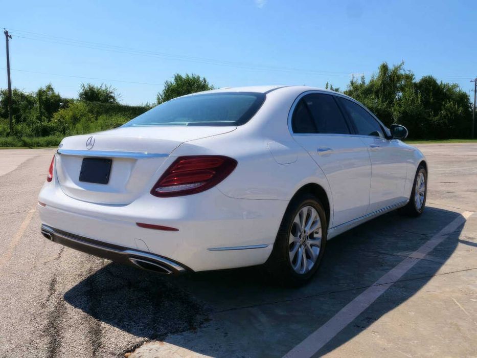 Mercedes-Benz E-Class E 300      2019