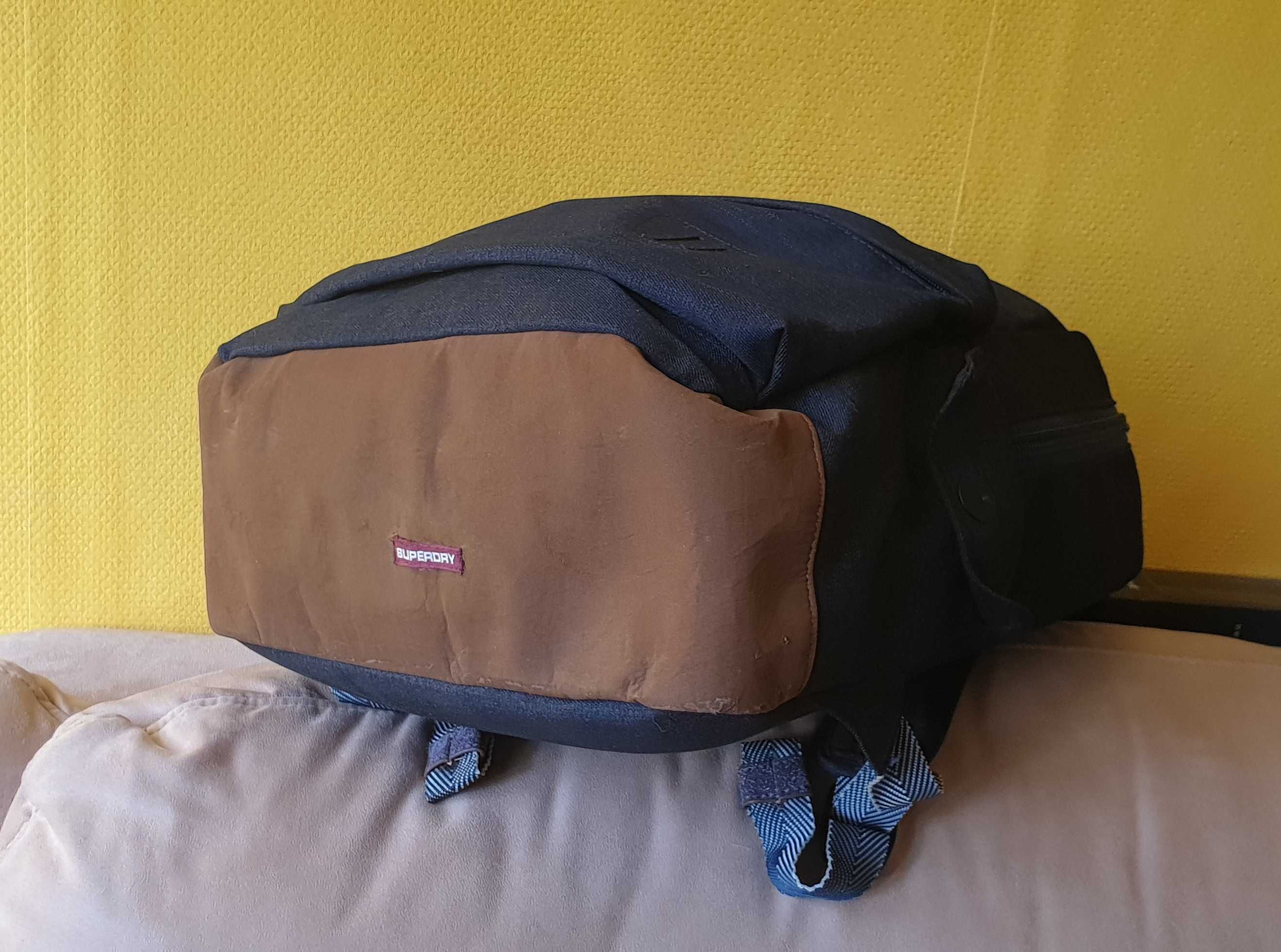 Oryginalny plecak SuperDry