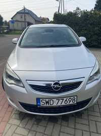 Opel Astra Opel Astra J 1.6 2010r.