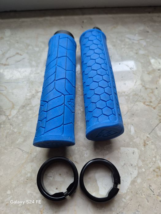 Chwyty Race Face Getta