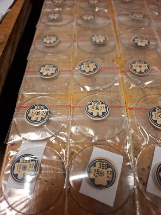 Szkła mineralne wypukłe 28 sztuk