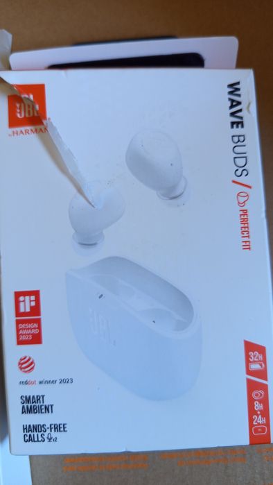 Fones JBL novos .
