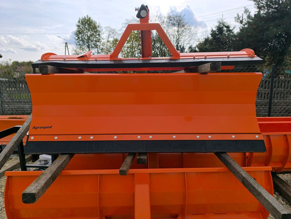 Nowy solidny pług do śniegu prosty na tuz tur euro spychacz