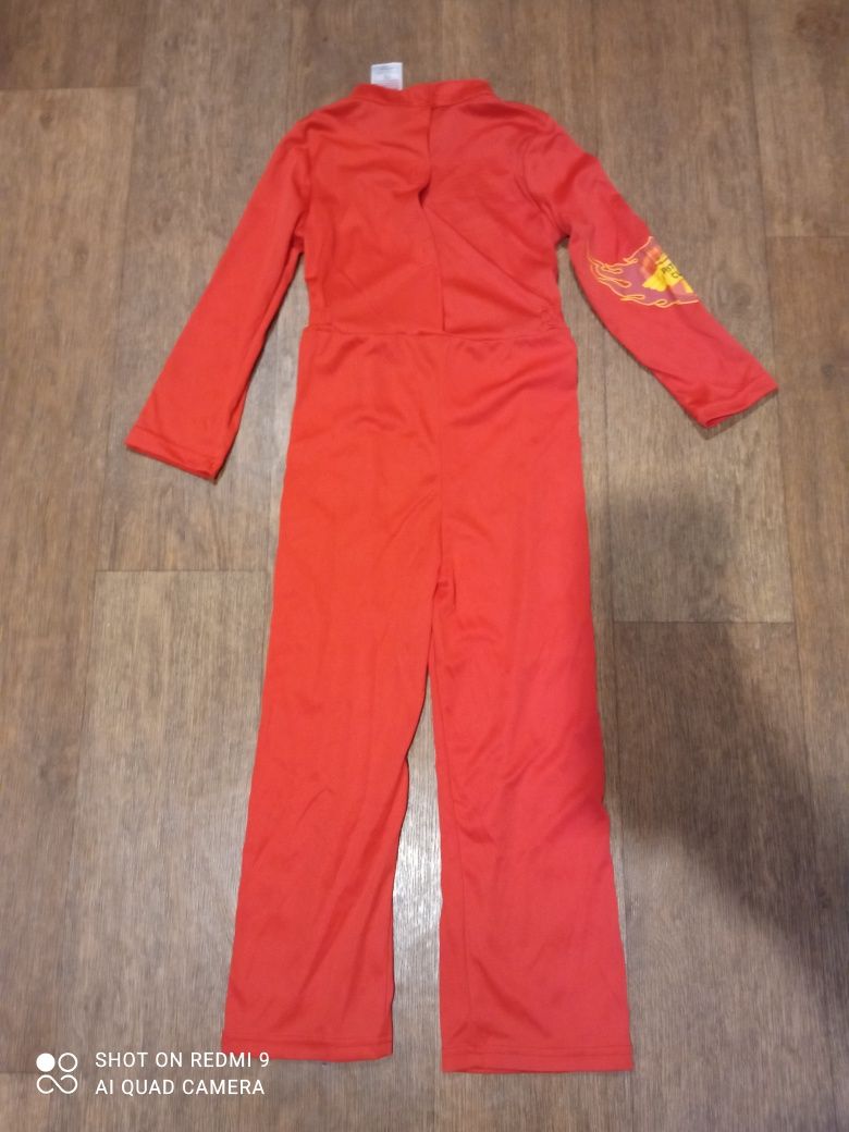 Костюм,макквин,бамбалби, супермен5-6 лет