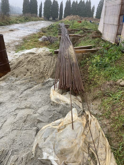 Drut zbrojeniowy fi8, około 700 kg