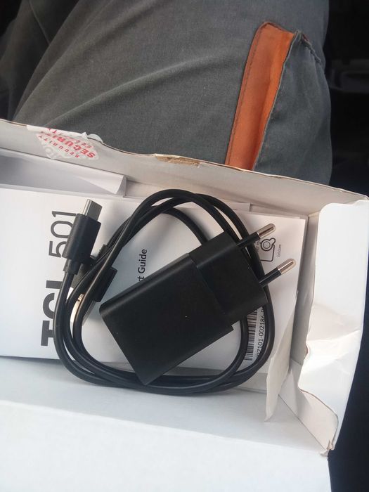 telemóvel TCL 501