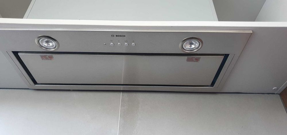 Exaustor BOSCH DHL785C (630 m3/h - 70 cm - Inox)