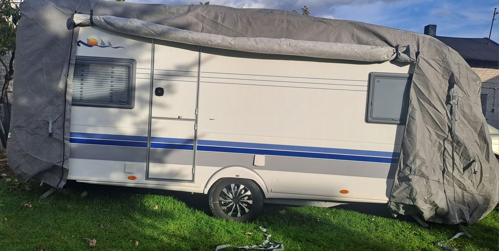 Pokrowiec na przyczepę kempingową 560cm jak nowy